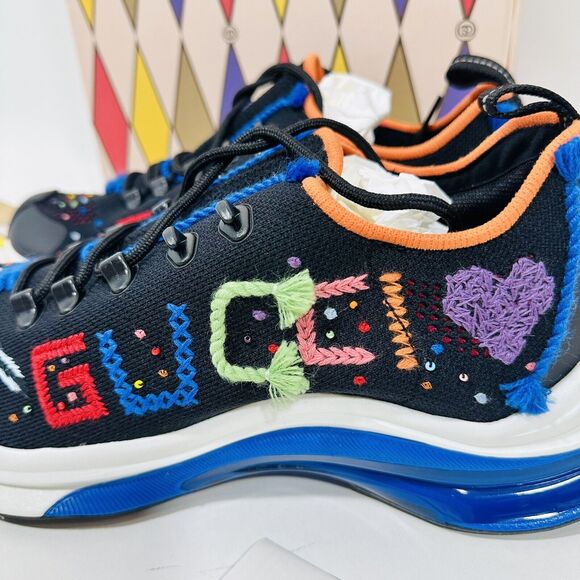 Gucci Run US 11 Limited Edition Lovelight Sneaker Black Embroidered NIB $1,290 - Picture 8 of 15